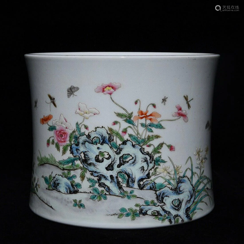 FAMILLE ROSE 'BUTTERFLY' BRUSH POT