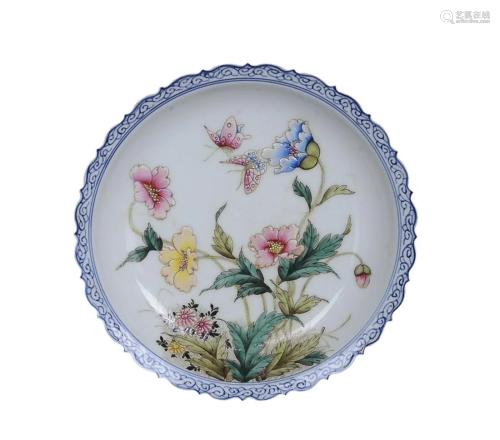 FAMILLE ROSE 'BUTTERFLY AND FLORAL' CHARGER