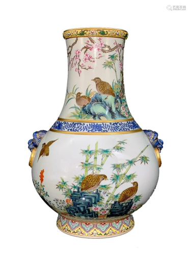 FAMILLE ROSE 'BIRD' VASE WITH HANDLES