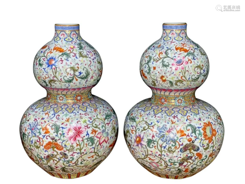 PAIR OF PAINTED 'FU SHOU AND FLORAL' DOUBLE-GOURD VASE