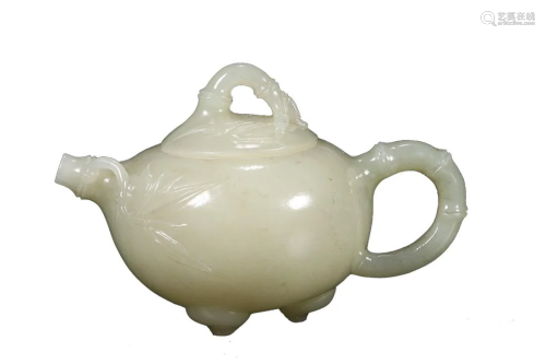 HETIAN JADE TEAPOT CARVED WITH BAMBOO