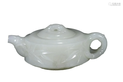 HETIAN JADE TEAPOT CARVED WITH BAMBOO