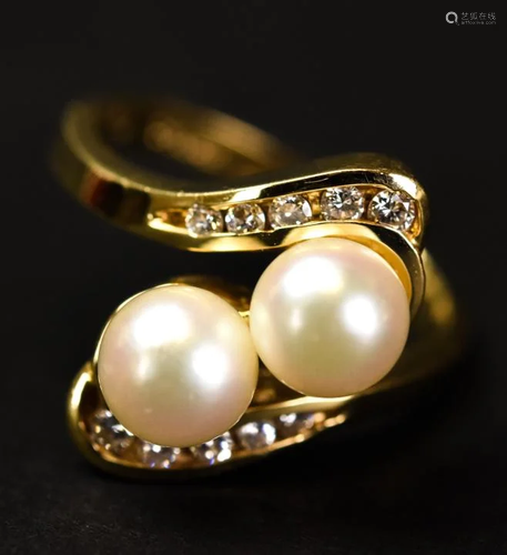 Estate 14kt Gold Diamond & Pearl Ring