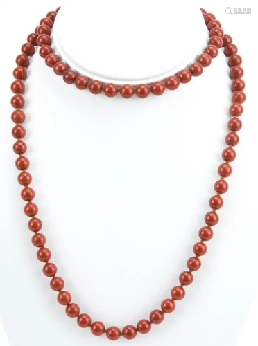 Estate 14kt Yellow Gold & Red Agate Necklace