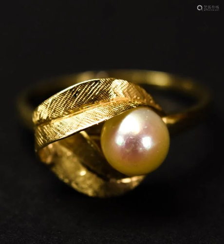 Estate 14kt Yellow Gold & Cultured Pearl Ring