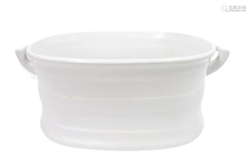 Carbone Porcelain Dual Handled Pot