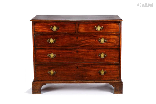 GEORGE III MAHOGANY FIVE DRAWER CHEST