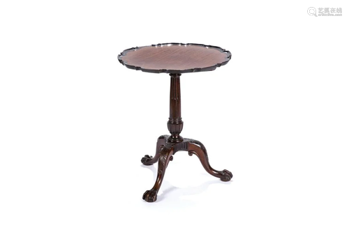 GEORGE II MAHOGANY TILT TOP TEA TABLE