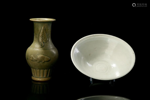 YUE CELADON FISH AND LEAF VASE & WHITE GLAZED BOWL