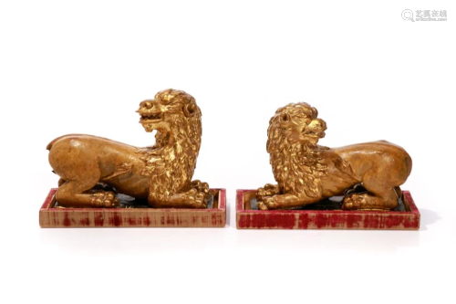 PAIR OF ANTIQUE CARVED GILTWOOD LIONS