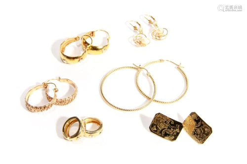 FIVE PAIRS OF GOLD EARRINGS, 17g