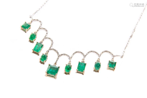 EMERALD & DIAMOND NECKLACE