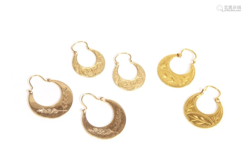 THREE PAIRS OF GOLD EARRINGS, 22g