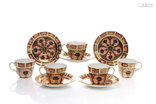 FIVE ROYAL CROWN DERBY IMARI CUPS & SAUCERS