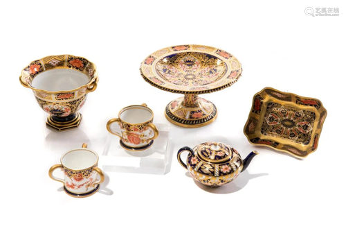 SIX PIECES ROYAL CROWN DERBY IMARI MINIATURES