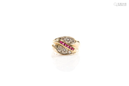 GOLD RING WITH DIAMONDS & RUBIES, 7g