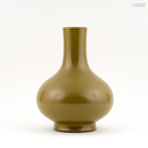 CHINESE TEA DUST GLAZED REWARD VASE