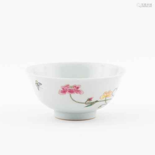 CHINESE BUTTERFLY OVER BLOOMS PORCELAIN BOWL