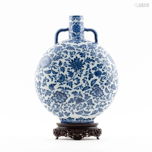 QIANLONG BLUE & WHITE MOON VASE ON STAND