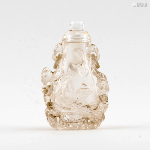 CHINESE CRYSTAL LIDDED VASE