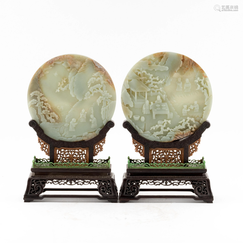 PAIR OF CIRCULAR JADE PANORAMIC TABLE SCREENS