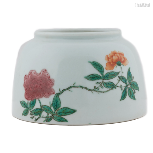 QING FAMILLE ROSE BRUSH WASHER