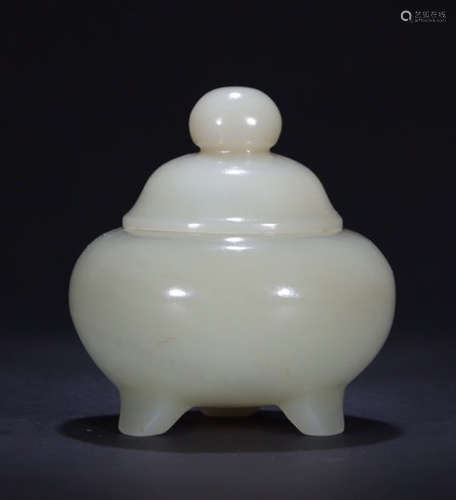 HETIAN JADE CARVED TRIPOD CENSER