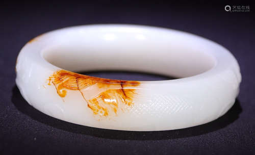 HETIAN JADE SEED CARVED FISH PATTERN BANGLE