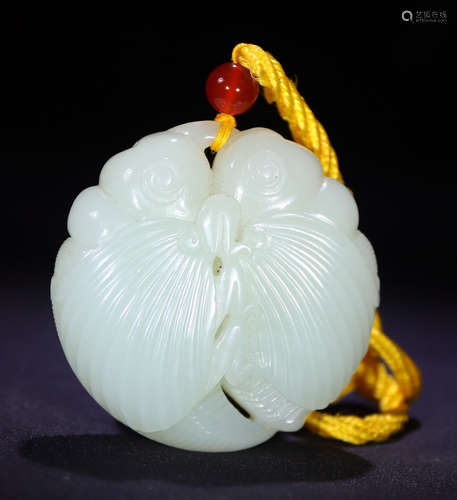 HETIAN JADE CARVED CICADA PATTERN PENDANT