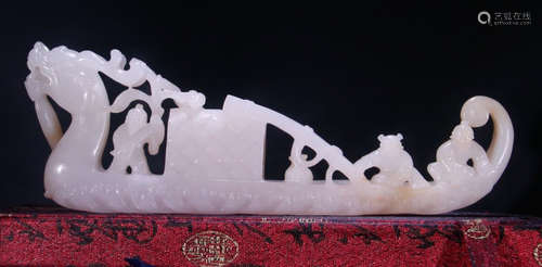 HETIAN JADE SEED CARVED BOAT