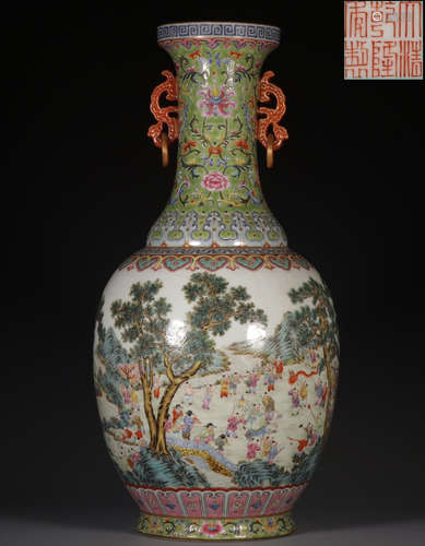 QIANLONG MARK FAMILLE ROSE GLAZE CHILDS PATTERN VASE