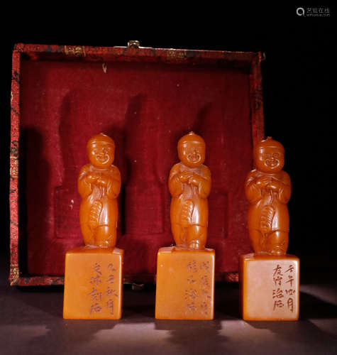 SET OF TIANHUANG STONE SEAL SHAPED WITH FIGURE