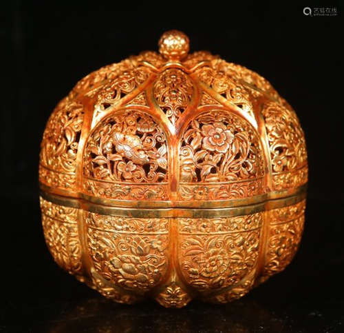 GILT BRONZE BOX HOLLOW CARVED WITH FLOWER