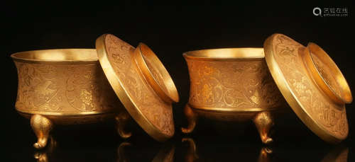 PAIR OF GILT BRONZE CUP CARVED WITH FLOWER