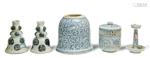 5 Chinese Candle Holders and Oil Lamps, Qing