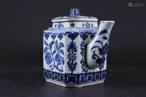 Chinese Ming Porcelain Blue&White Floral Teapot