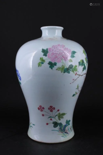 Large Chinese Qing Porcelain Wu Cai Vase