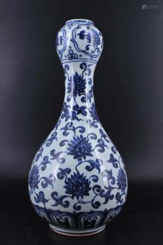 Large Ming Porcelain Blue&White Floral Vase
