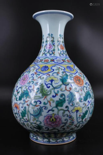 Large Qing Porcelain DouCai Floral Vase