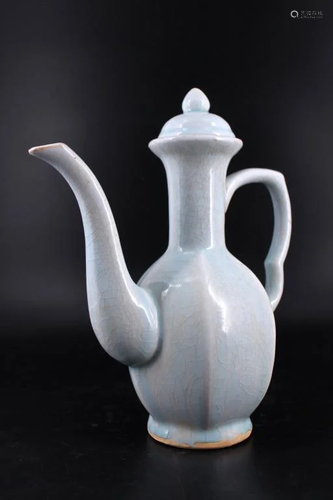 Song Porcelain Qingzi Teapot with Lid