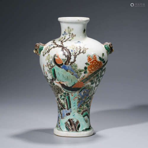 A CHINESE WUCAI PORCELAIN FLOWER AND BIRD VASE