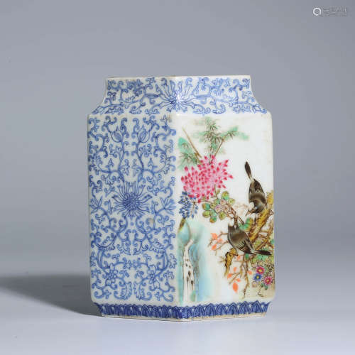 A CHINESE FAMILLE ROSE PORCELAIN BIRDS AND FLOWERS VASE MARKED QIAN LONG