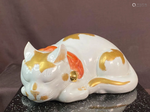 Japanese Kutani Porcelain Cat