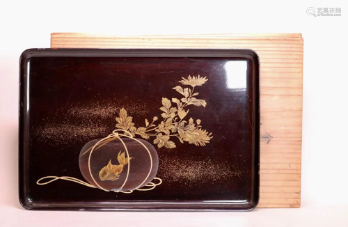 Japanese lacquer Tray with Goldfish Motif