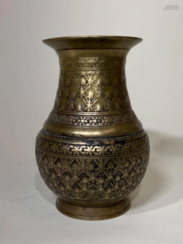 Nepalese Tibeta Bronze Vase