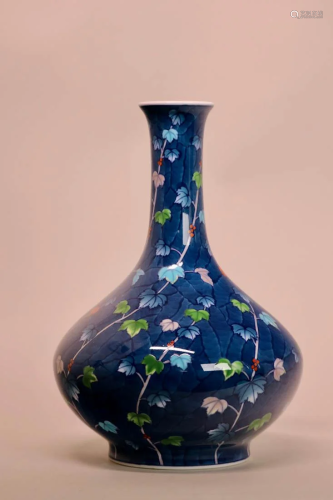 Japanese Nabeshima Porcelain Vase