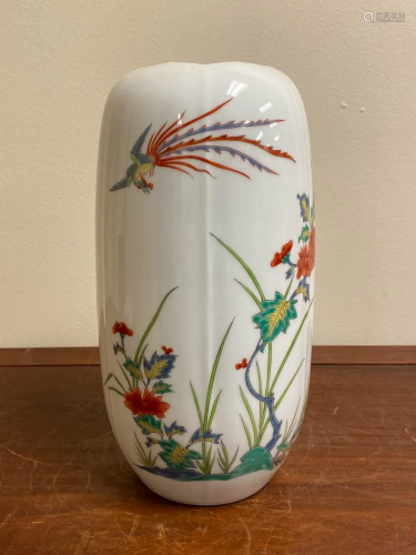 Japanese Kakeimon Porcelain Vase with Bird DÃ©cor