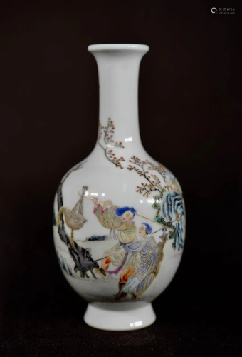 Chinese Famille Rose Porcelain Vase - Warrior on Horse