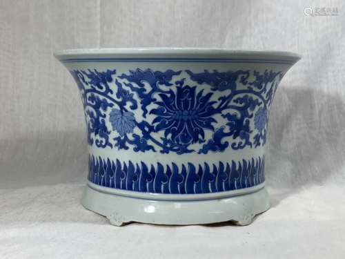 Chinese Blue White Porcelain Planter