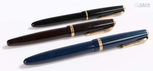 Parker Slimfold fountain pen, with black body, gilt mounts and 14 carat gold nib, Geo. S. Parker